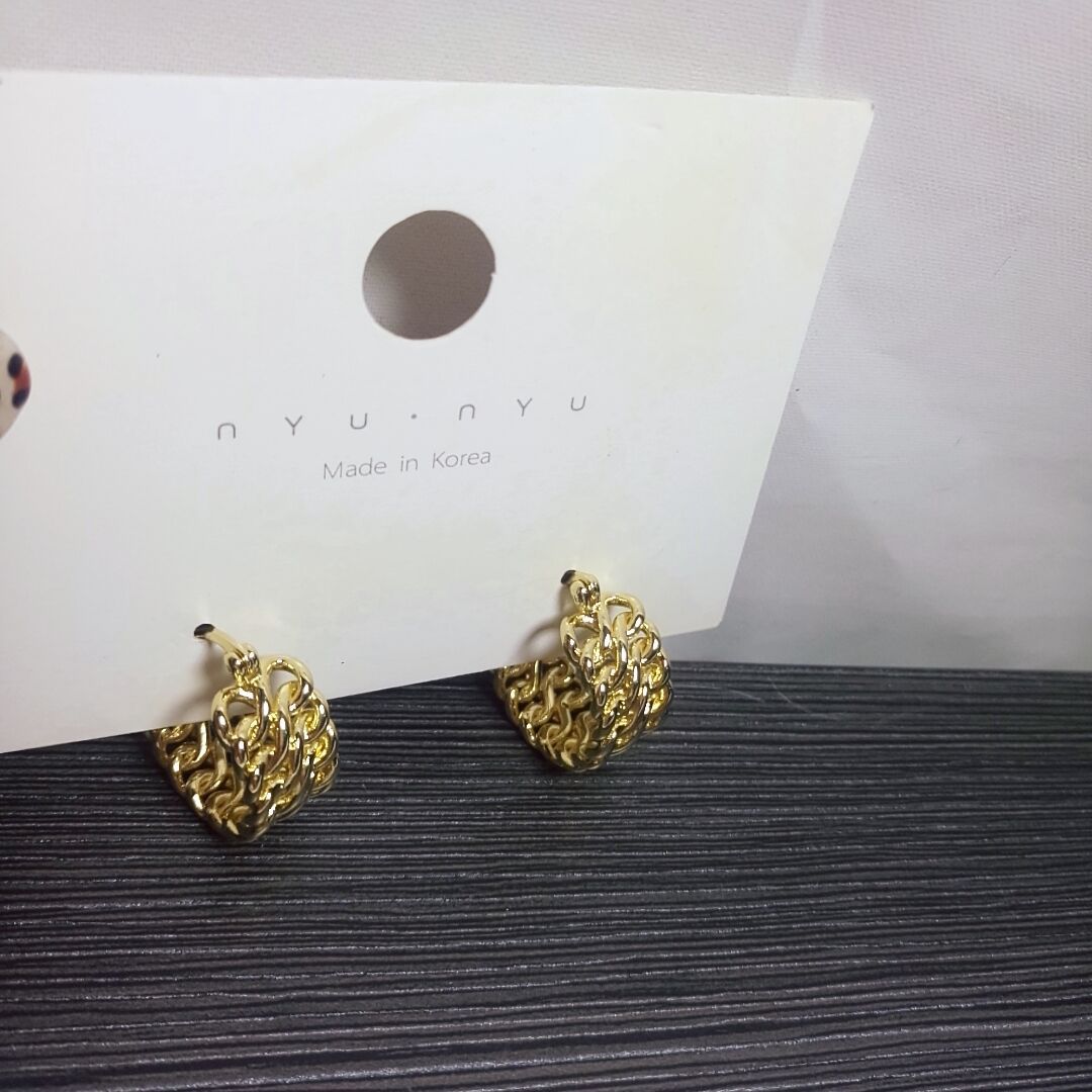 Gold Braided Rope Hoop Earrings – Chunky Twisted Huggie Statement Earrings for Women