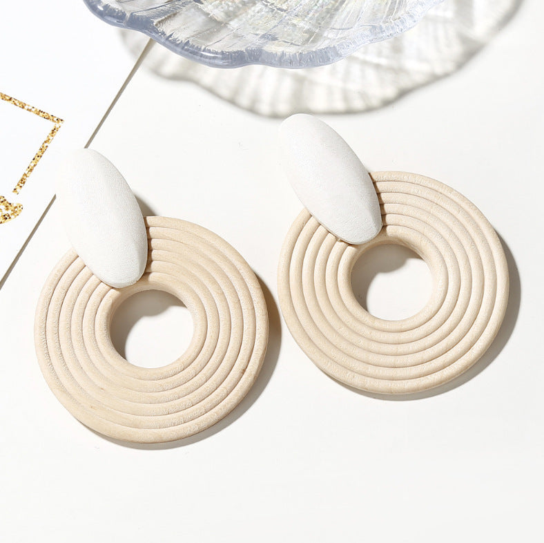 Boho Wooden Circle Drop Earrings – Neutral Tone Geometric Statement Earrings for Women