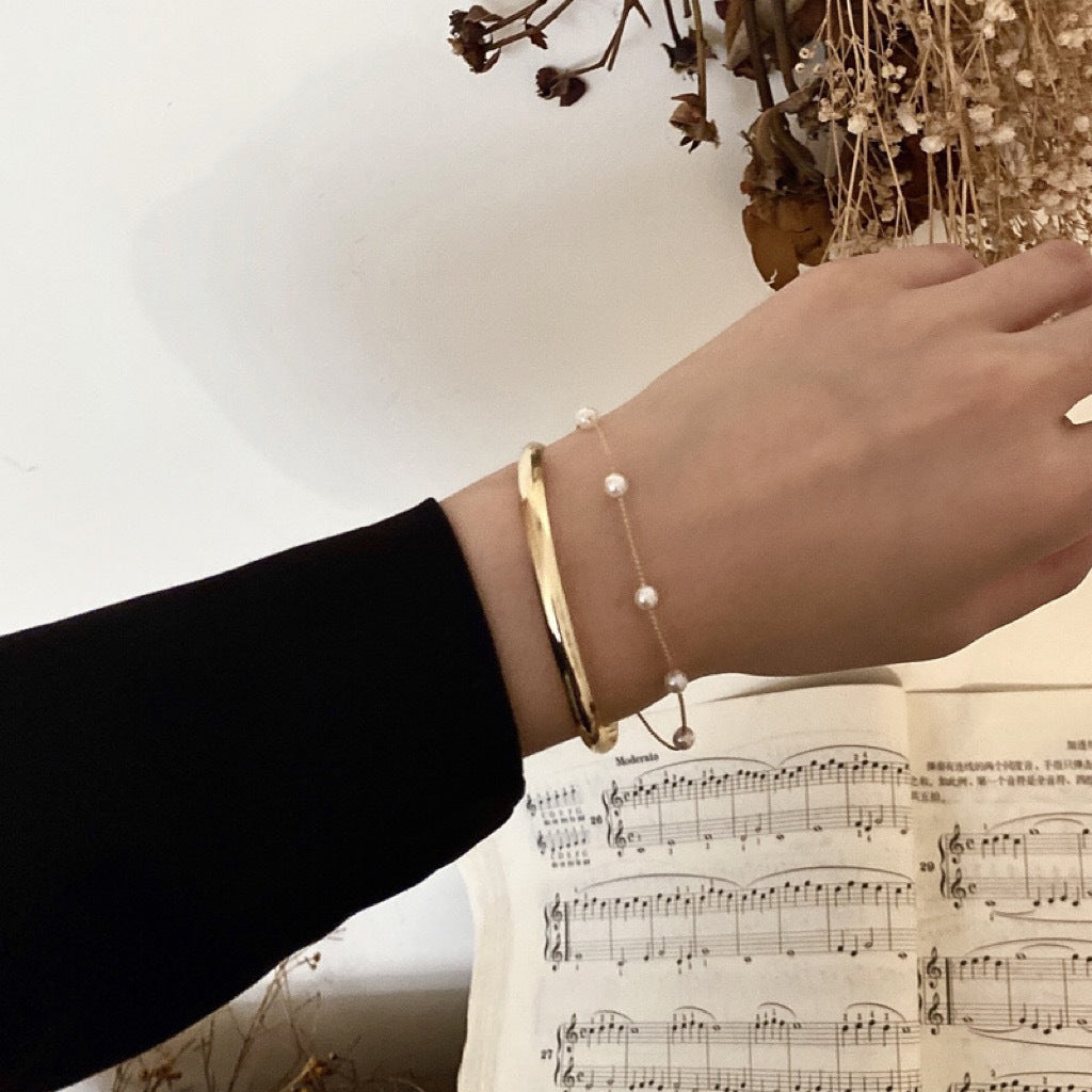 Elegant Gold Pearl Layered Bracelet – Minimalist Adjustable Dainty Chain Bangle for Women